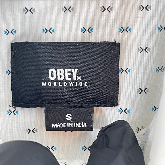 Obey White Geo Print Button-Up Casual Shirt Mens Short Sleeve Cotton Size Small - Picture 9 of 13